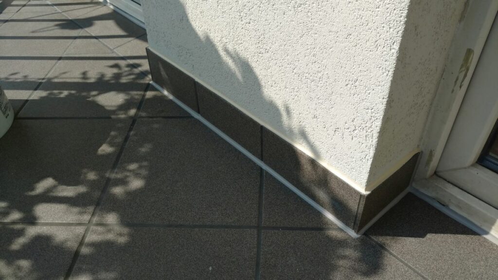 Remont balkonu. Wykonawca BM Buchcic.