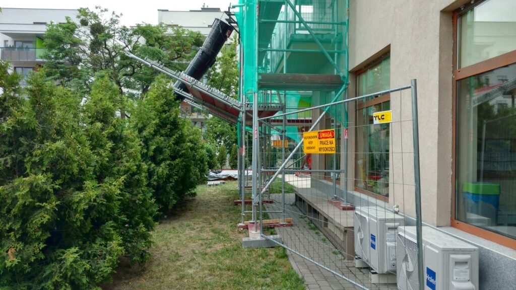 Naprawa elewacji i balkonów bloku na Łukociewskiego.
