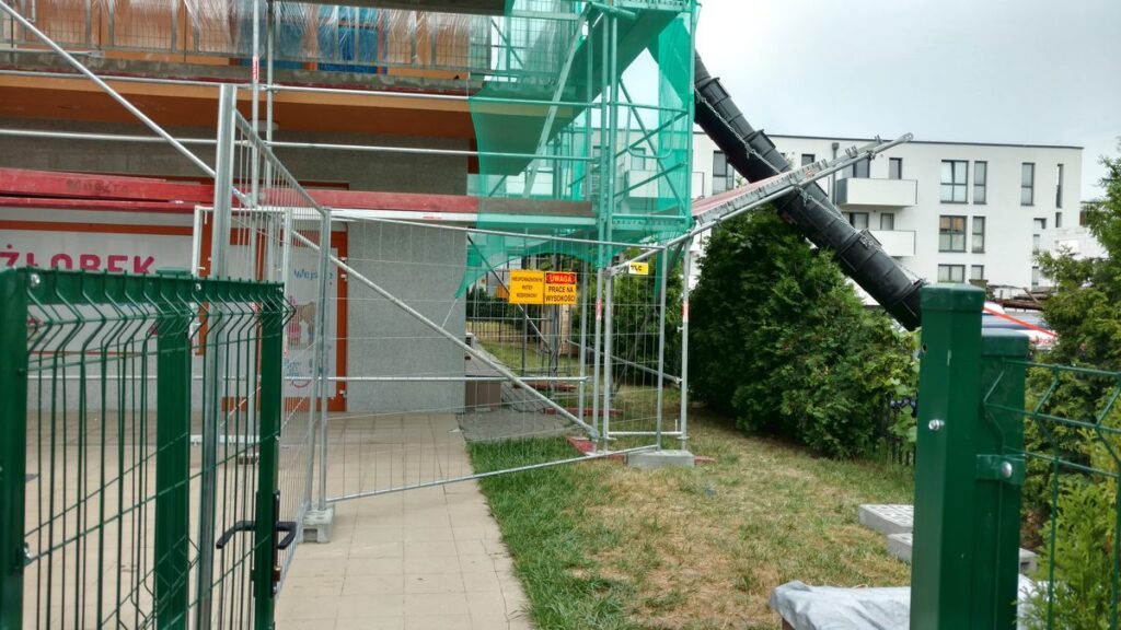 Naprawa elewacji i balkonów bloku na Łukociewskiego.