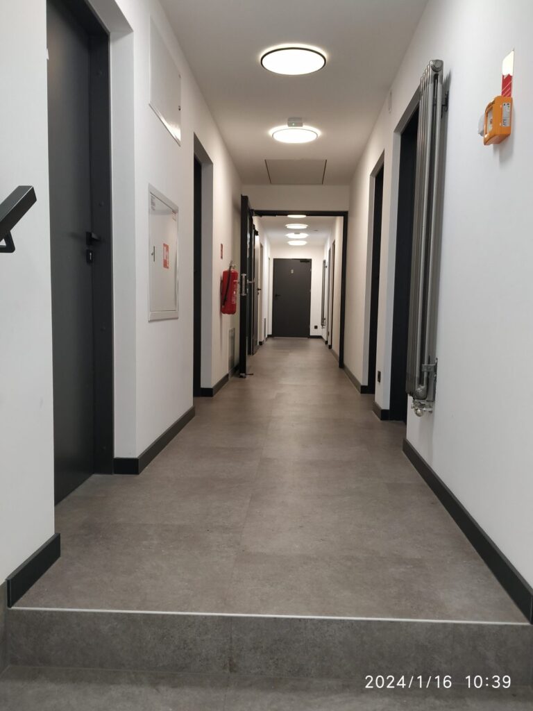Budowa hostelu. Generalny wykonawca firma BM Buchcic.