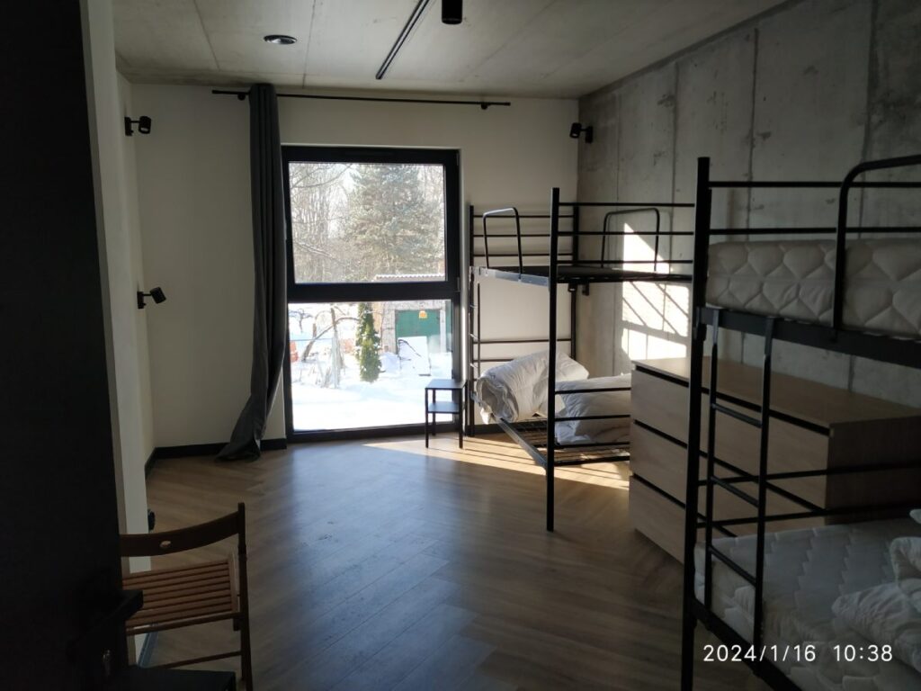 Budowa hostelu. Generalny wykonawca firma BM Buchcic.