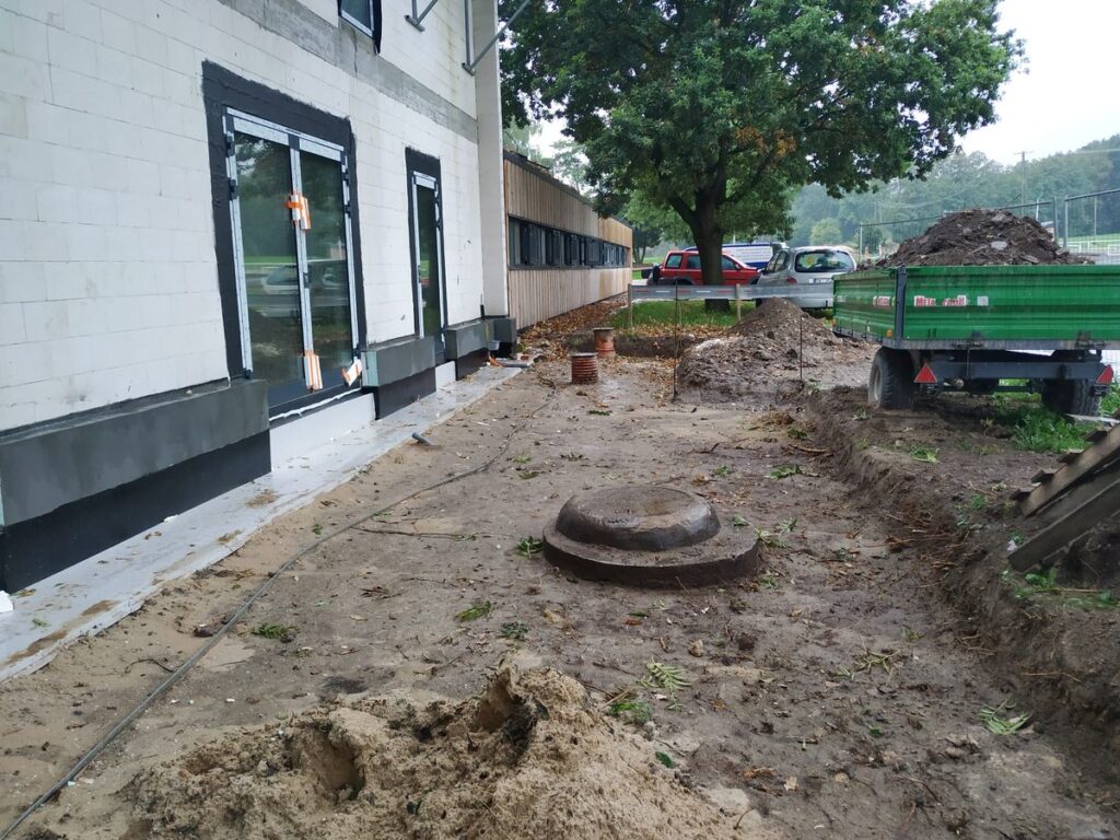 Budowa hostelu. Generalny wykonawca firma BM Buchcic.