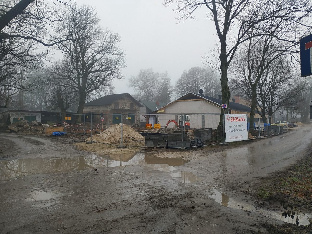 Budowa hostelu. Generalny wykonawca firma BM Buchcic.