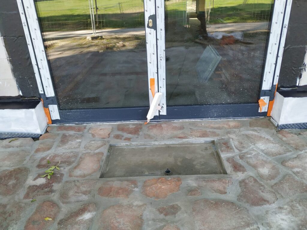 Budowa hostelu. Generalny wykonawca firma BM Buchcic.