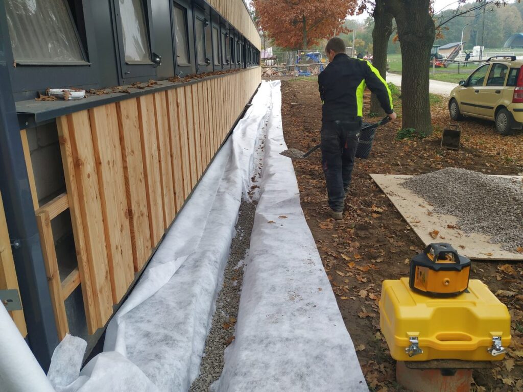 Instalacje zewnętrzne, drenaże. Firma budowlana BM Buchcic.