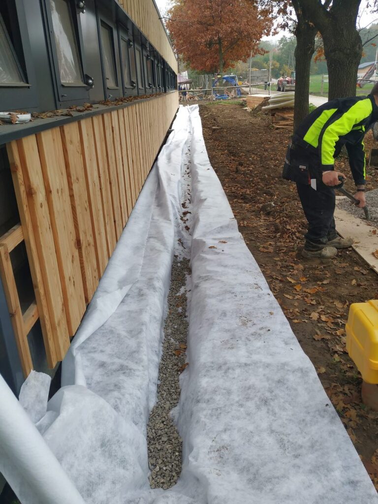 Instalacje zewnętrzne, drenaże. Firma budowlana BM Buchcic.