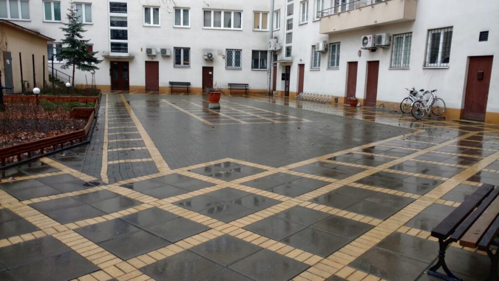 Uszczelnienie patio na ul. Chopina. Prace wykonała firma BM Buchcic.