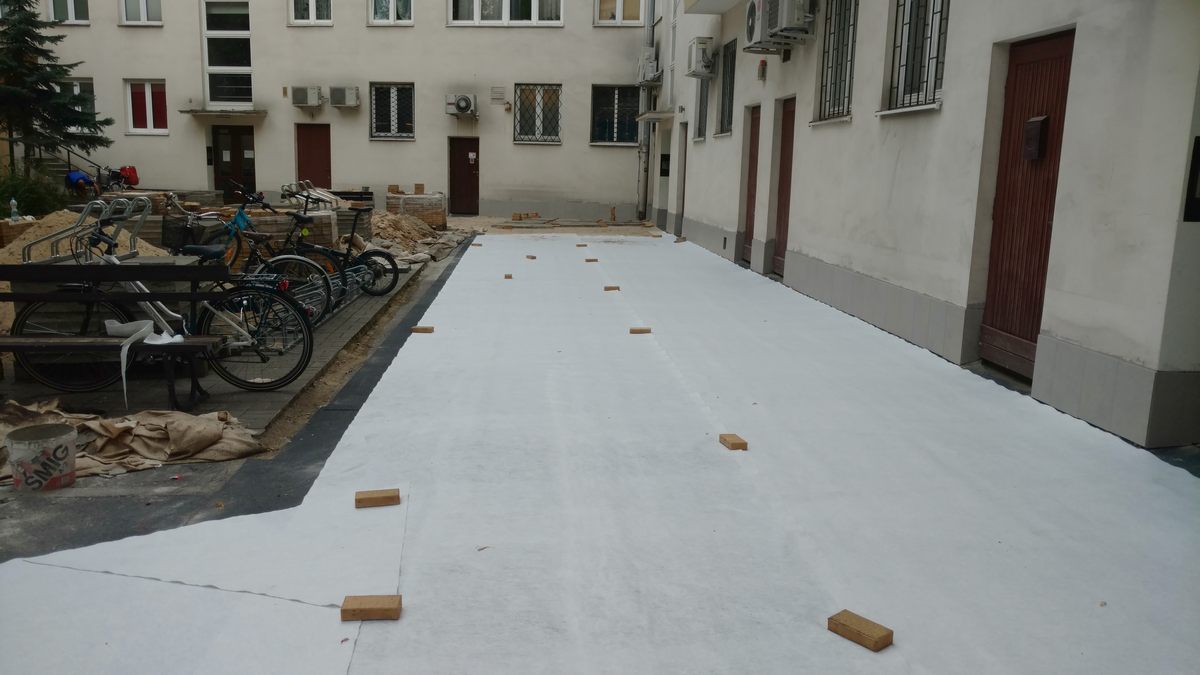 Uszczelnienie patio na ul. Chopina. Prace wykonała firma BM Buchcic.